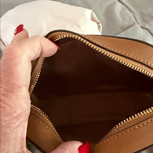 Tory Burch Emerson Robinson Crossbody Bag - Picture 6 of 6